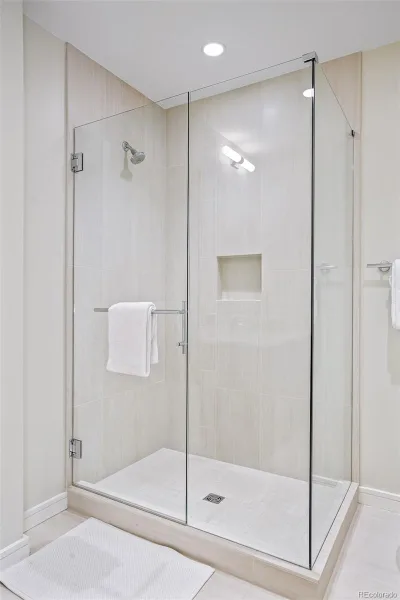 250 Columbine Street #307 Denver CO 80206 | MLS #REC1554466 09022026224647 800 11