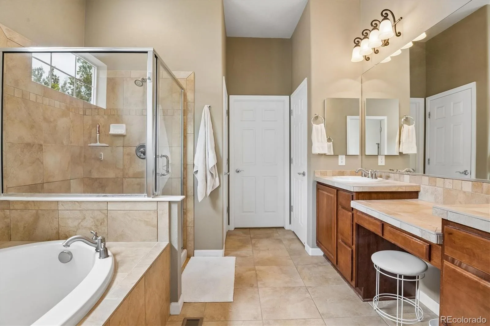 4943 Democrat Drive Broomfield CO 80023 | MLS #REC1554970 07072026172844 1600 24