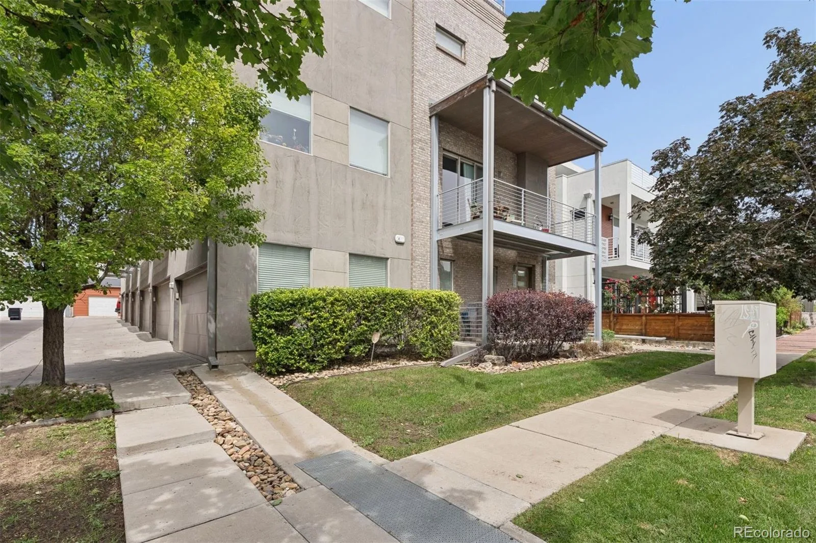 2933 Umatilla Street Denver CO 80211 MLS #REC1555712 06092026074147 1600 35