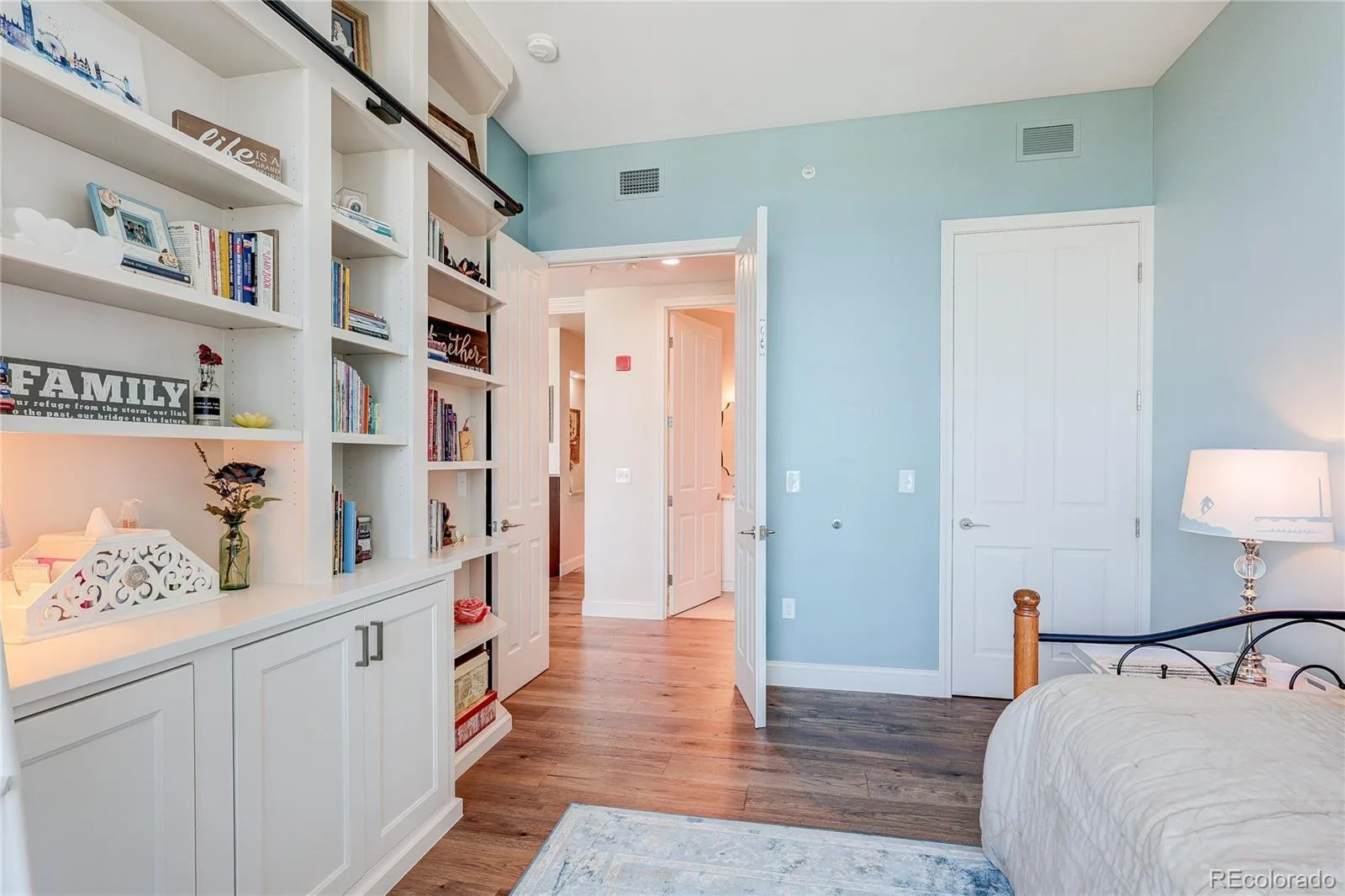 8100 E Union Avenue #1806 Denver CO 80237 | MLS #REC1557246 08042026185535 1600 21