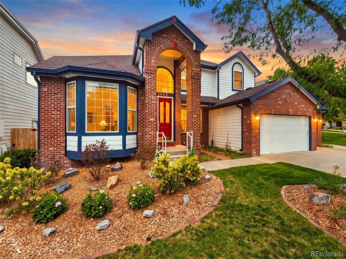 5643 S Ventura Court Centennial CO 80015 | MLS #REC1562167 MLS #REC1562167 image #0