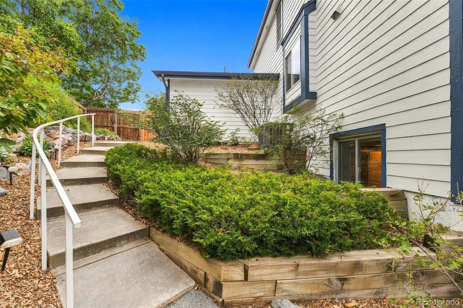 5643 S Ventura Court Centennial CO 80015 | MLS #REC1562167 10142026185027 1600 40