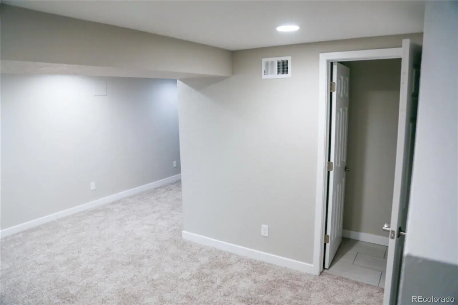 3290 Magnolia Street Denver CO 80207 MLS #REC1562447 02022026172752 1600 20