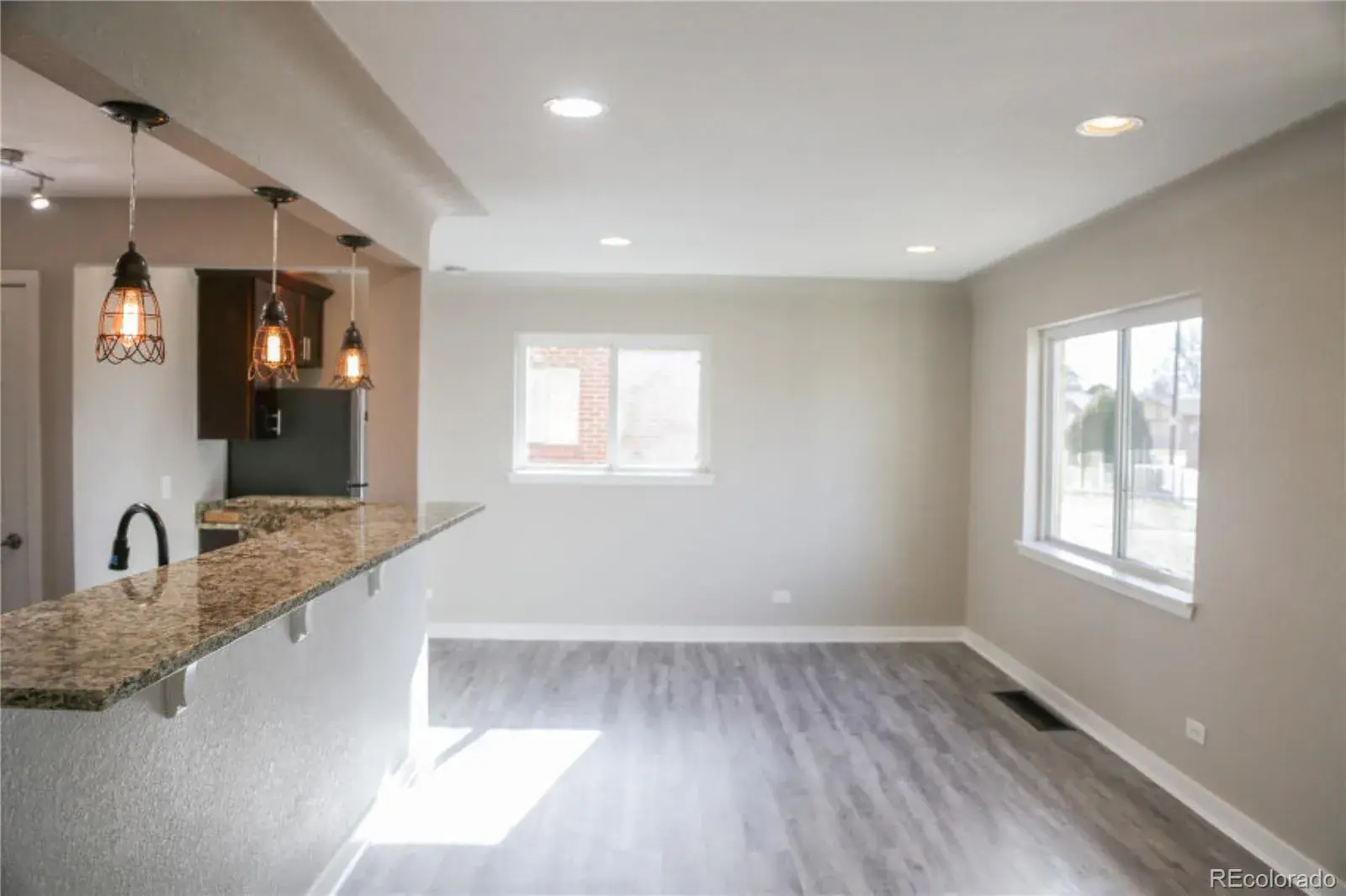 3290 Magnolia Street Denver CO 80207 MLS #REC1562447 02022026172752 1600 8