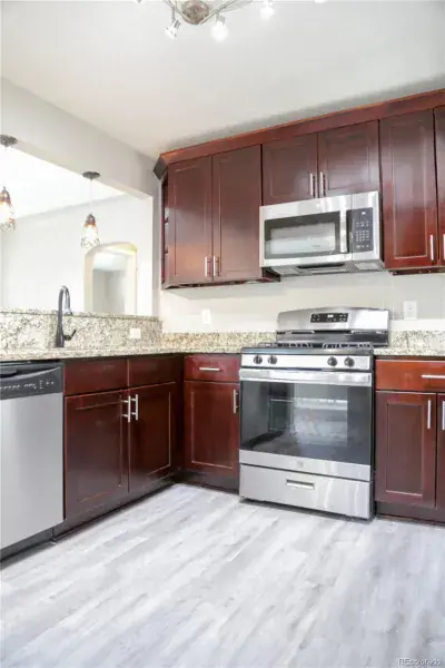 3290 Magnolia Street Denver CO 80207 MLS #REC1562447 02022026172752 800 13