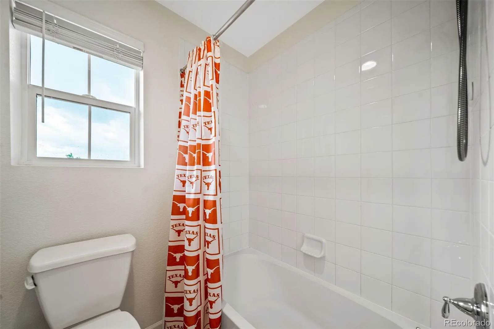 9300 Dunraven Street Arvada CO 80007 MLS #REC1566007 06092026203314 1600 26