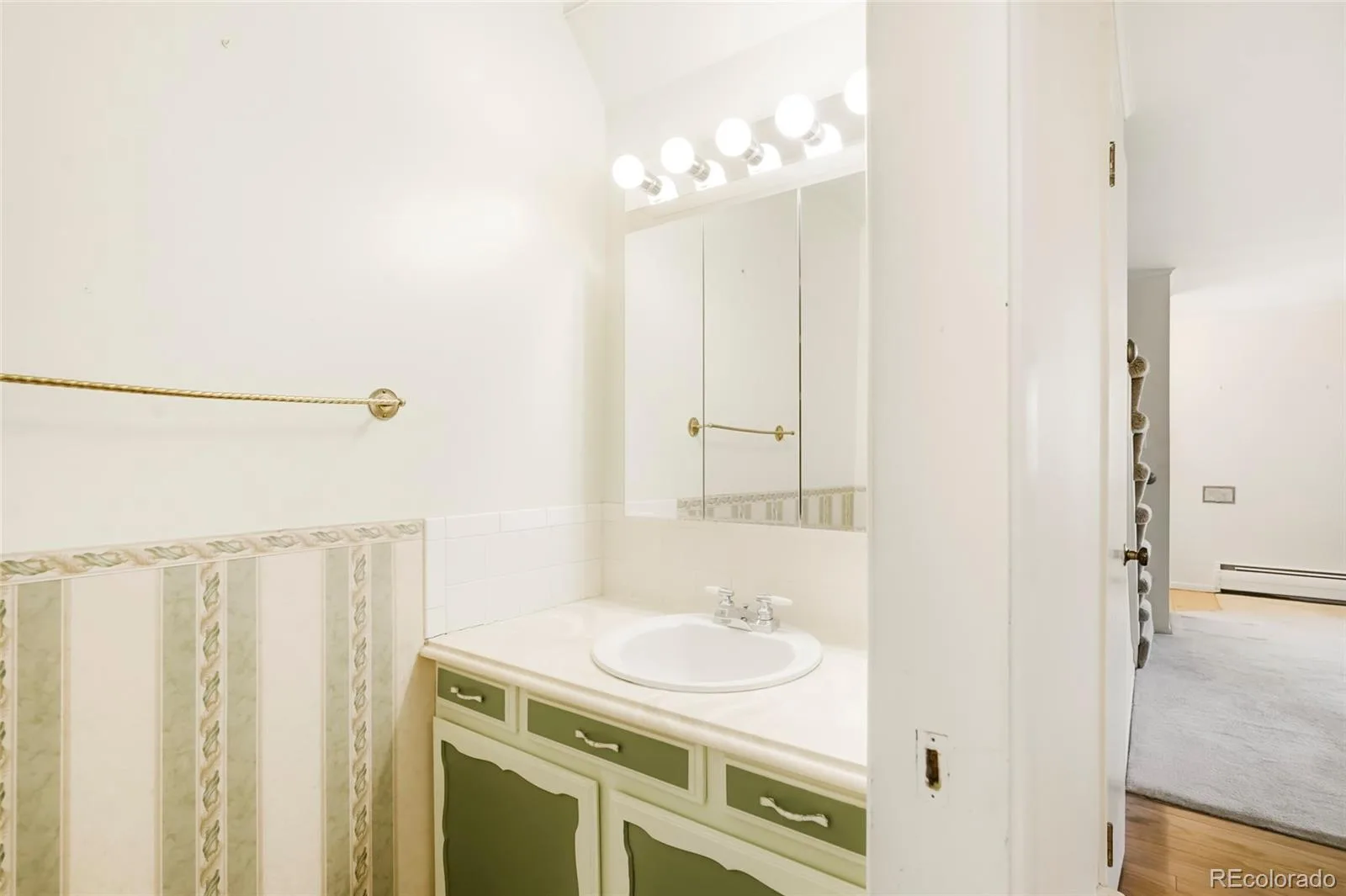 9207 E Center Avenue Denver CO 80247 MLS #REC1569939 06282026190459 1600 17