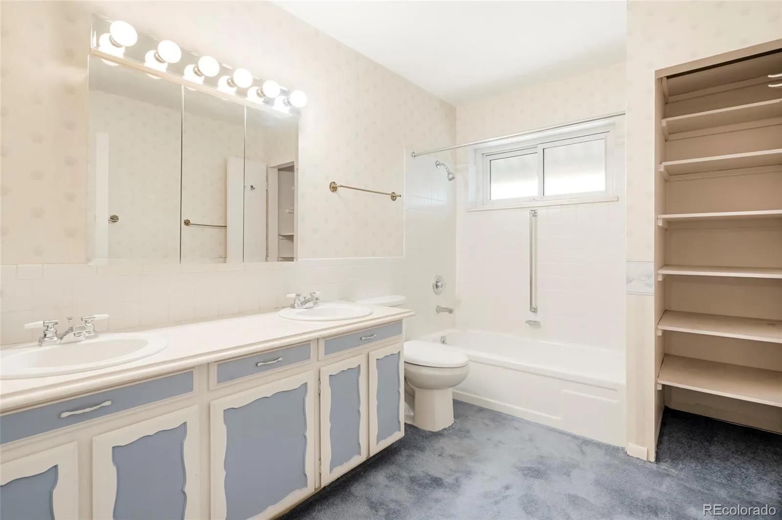 9207 E Center Avenue Denver CO 80247 MLS #REC1569939 06282026190459 1600 23