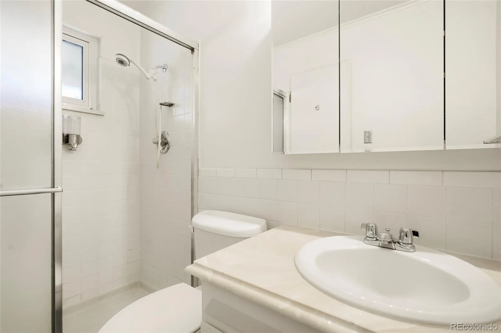 9207 E Center Avenue Denver CO 80247 MLS #REC1569939 06282026190459 1600 27