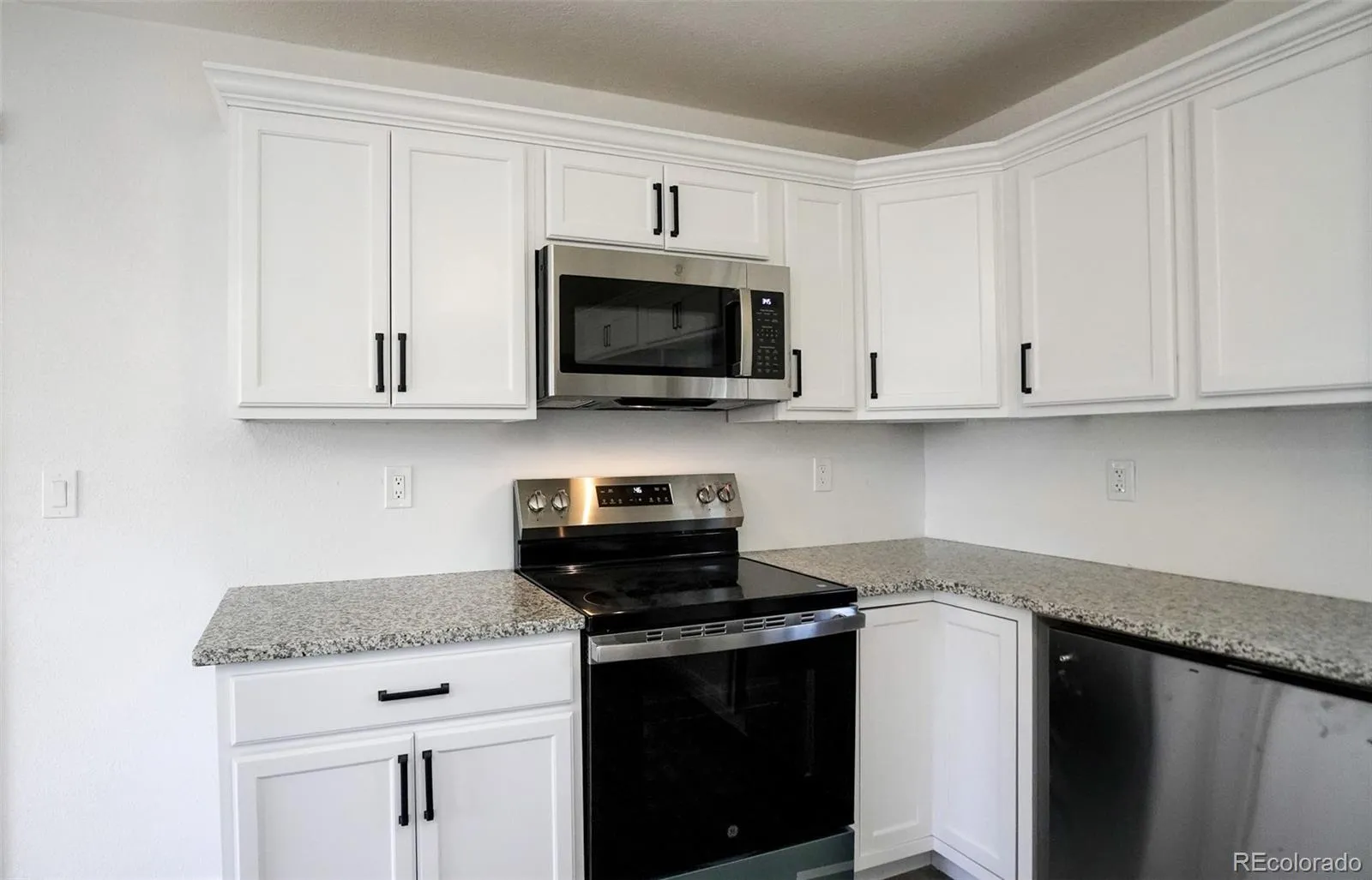 4082 W Eastman Avenue Denver CO 80236 MLS #REC1570778 05132026002407 1600 12