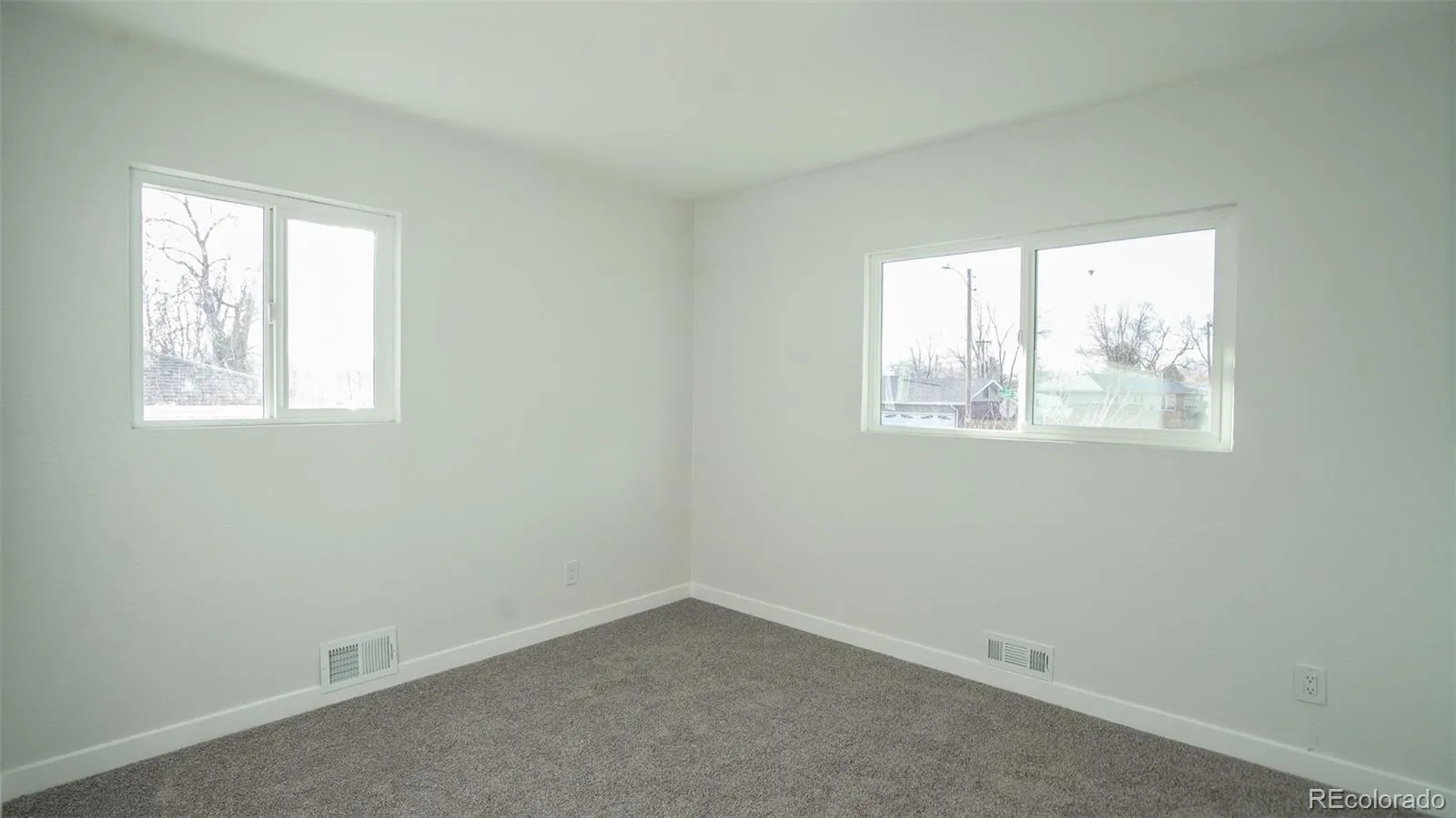 4082 W Eastman Avenue Denver CO 80236 MLS #REC1570778 05132026002407 1600 17