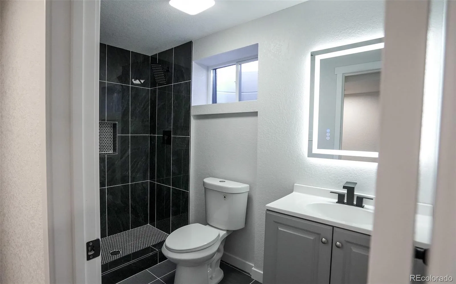 4082 W Eastman Avenue Denver CO 80236 MLS #REC1570778 05132026002407 1600 29