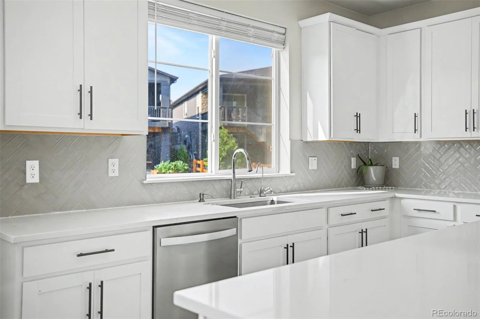 23933 E 39th Avenue Aurora CO 80019 | MLS #REC1573276 08112026215635 1600 16