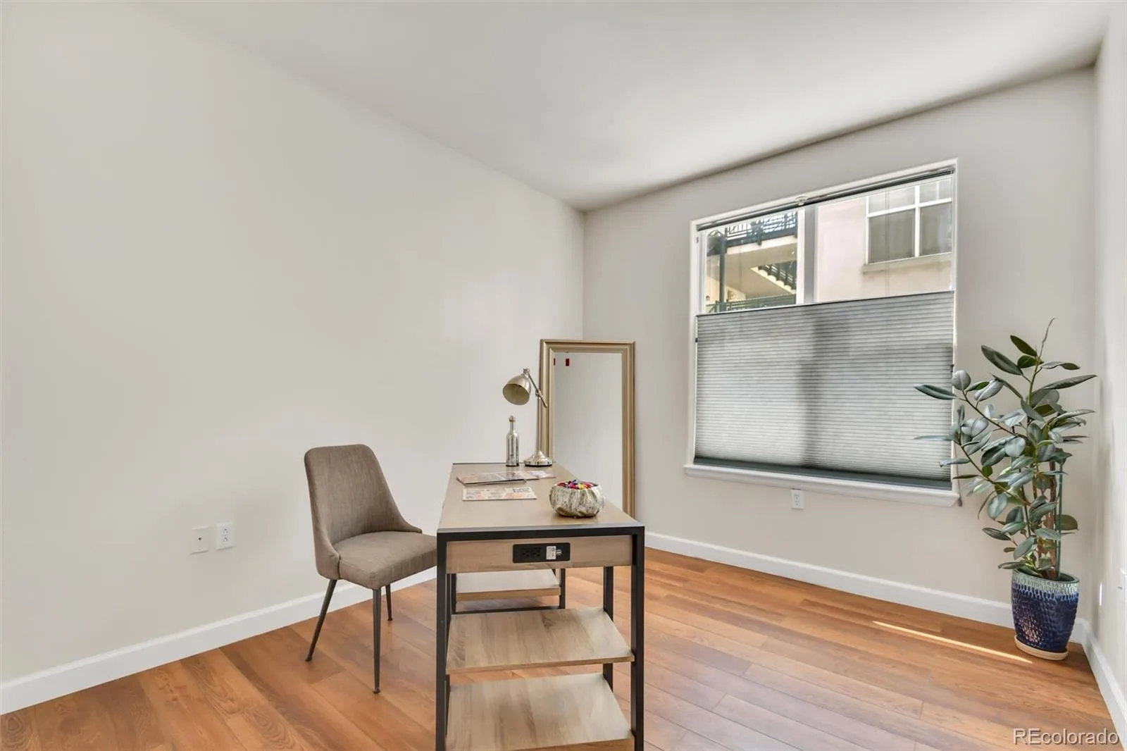 1747 N Pearl Street #108 Denver CO 80203 MLS #REC1574267 06092026074218 1600 23