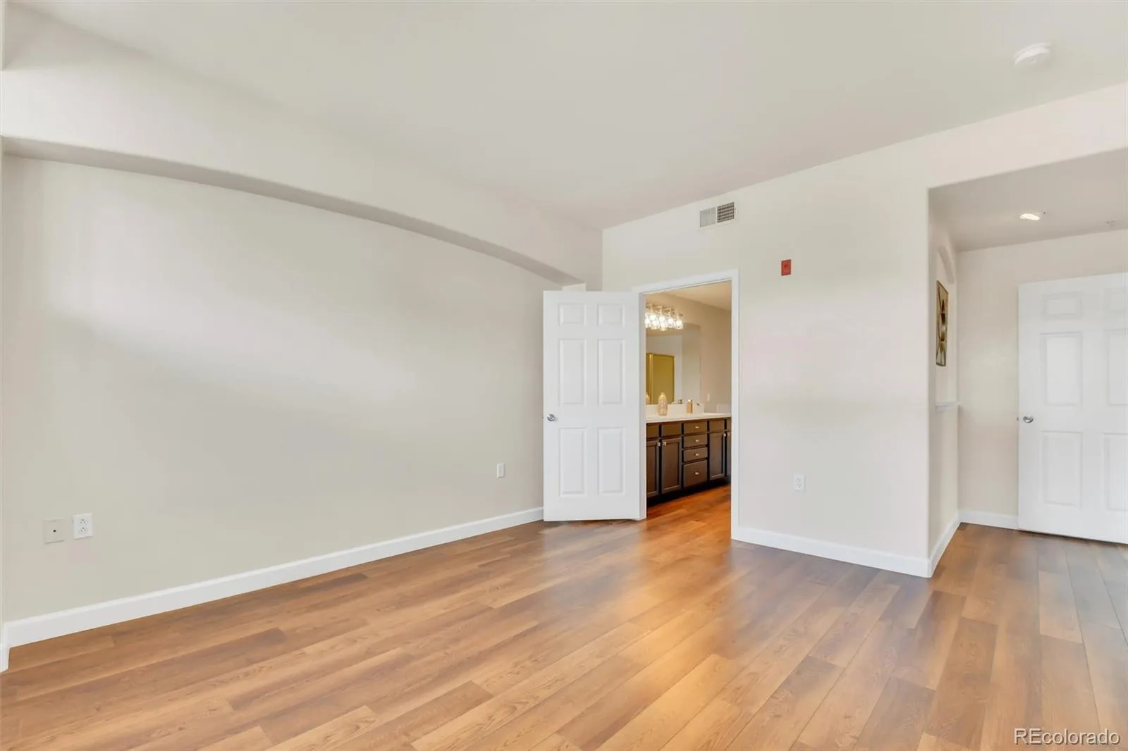 1747 N Pearl Street #108 Denver CO 80203 MLS #REC1574267 06092026074218 1600 8