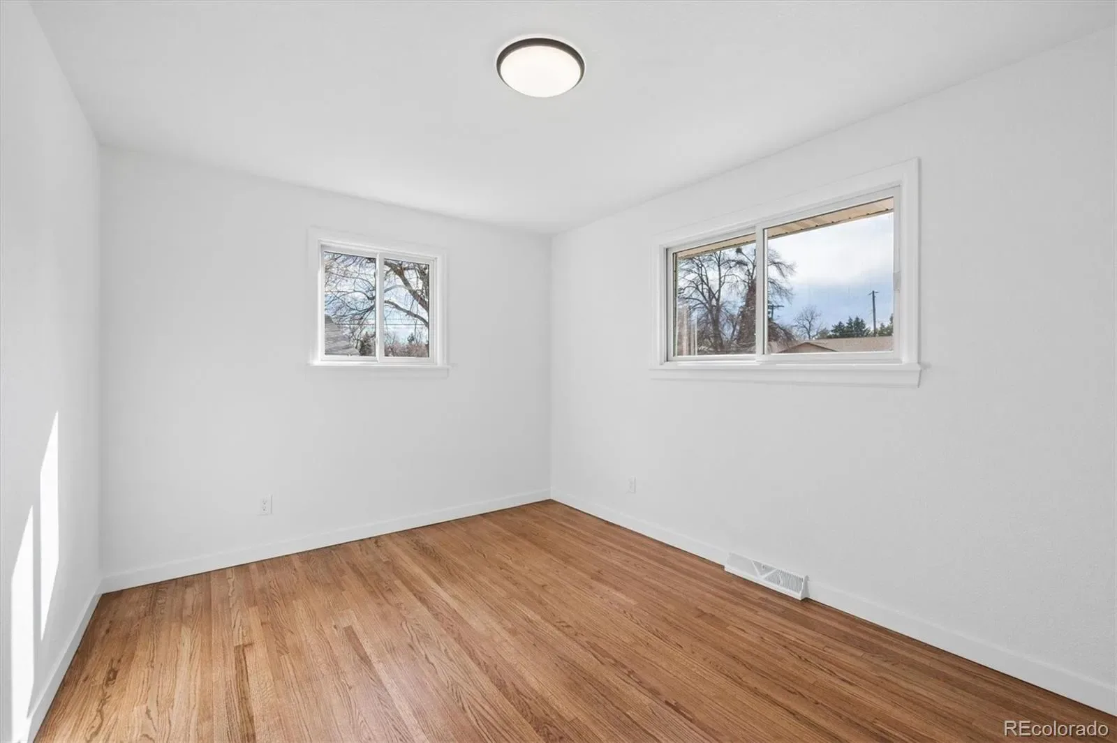 03232026215111 1600 11