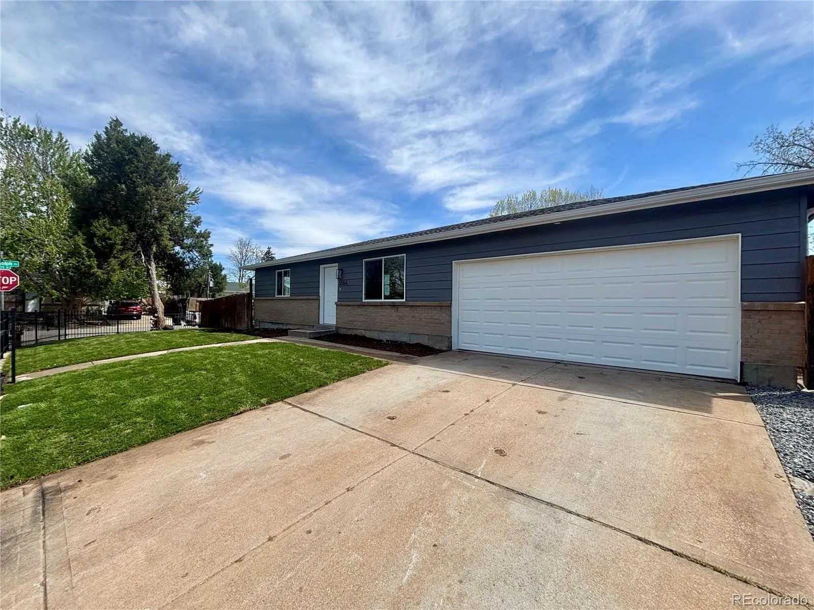 5564 Xapary Way Denver CO 80239 MLS #REC1574886 04222026174913 1600 1