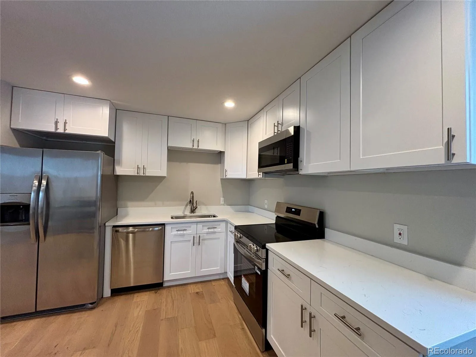 5564 Xapary Way Denver CO 80239 MLS #REC1574886 04222026174913 1600 6