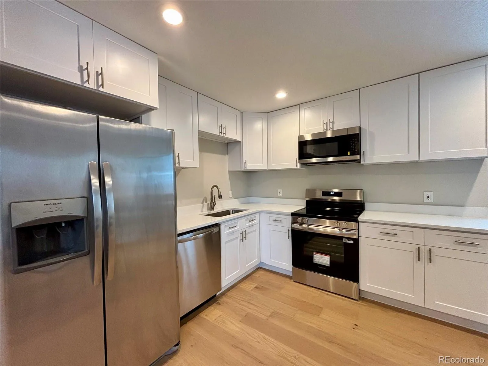 5564 Xapary Way Denver CO 80239 MLS #REC1574886 04222026174913 1600 7