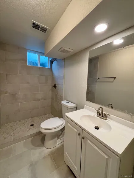 5564 Xapary Way Denver CO 80239 MLS #REC1574886 04222026174913 800 15