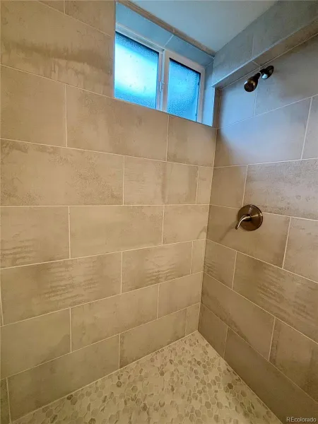 5564 Xapary Way Denver CO 80239 MLS #REC1574886 04222026174913 800 16
