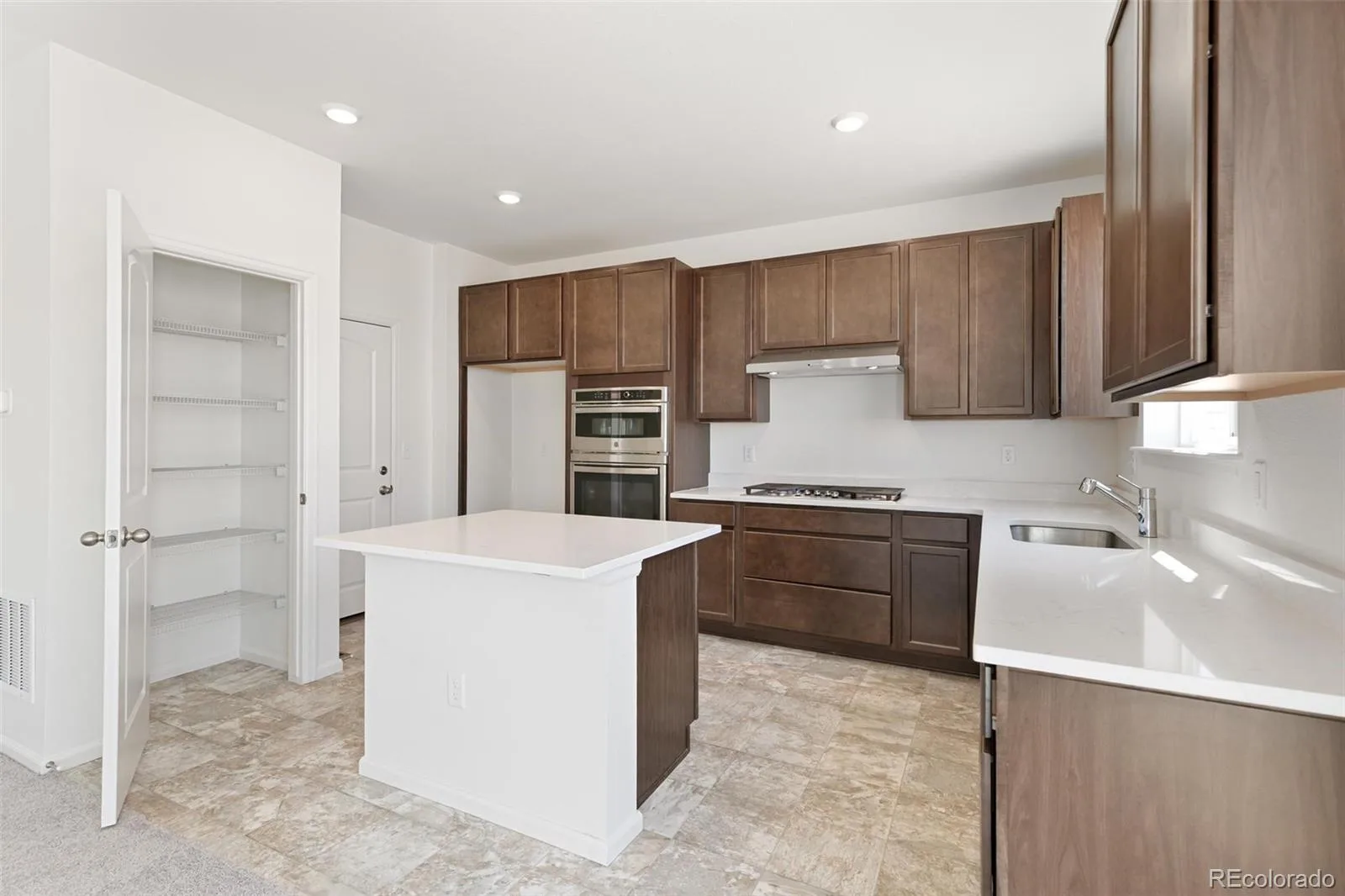 20474 E 57th Avenue Aurora CO 80019 | MLS #REC1575426 07312026231630 1600 11