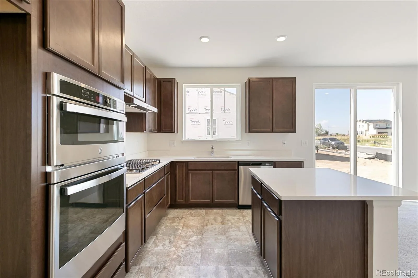 20474 E 57th Avenue Aurora CO 80019 | MLS #REC1575426 07312026231630 1600 12