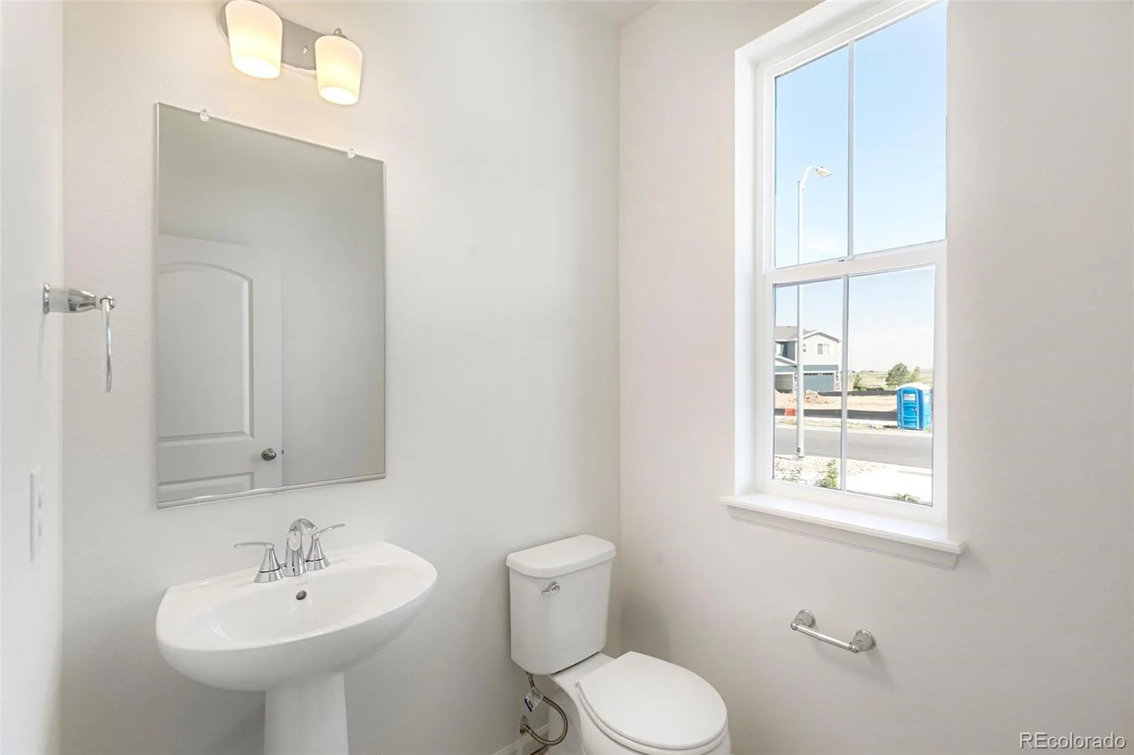 20474 E 57th Avenue Aurora CO 80019 | MLS #REC1575426 07312026231630 1600 14