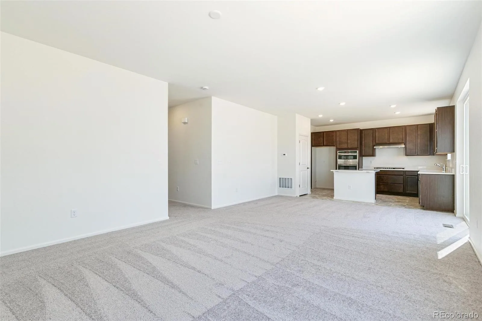 20474 E 57th Avenue Aurora CO 80019 | MLS #REC1575426 07312026231630 1600 2