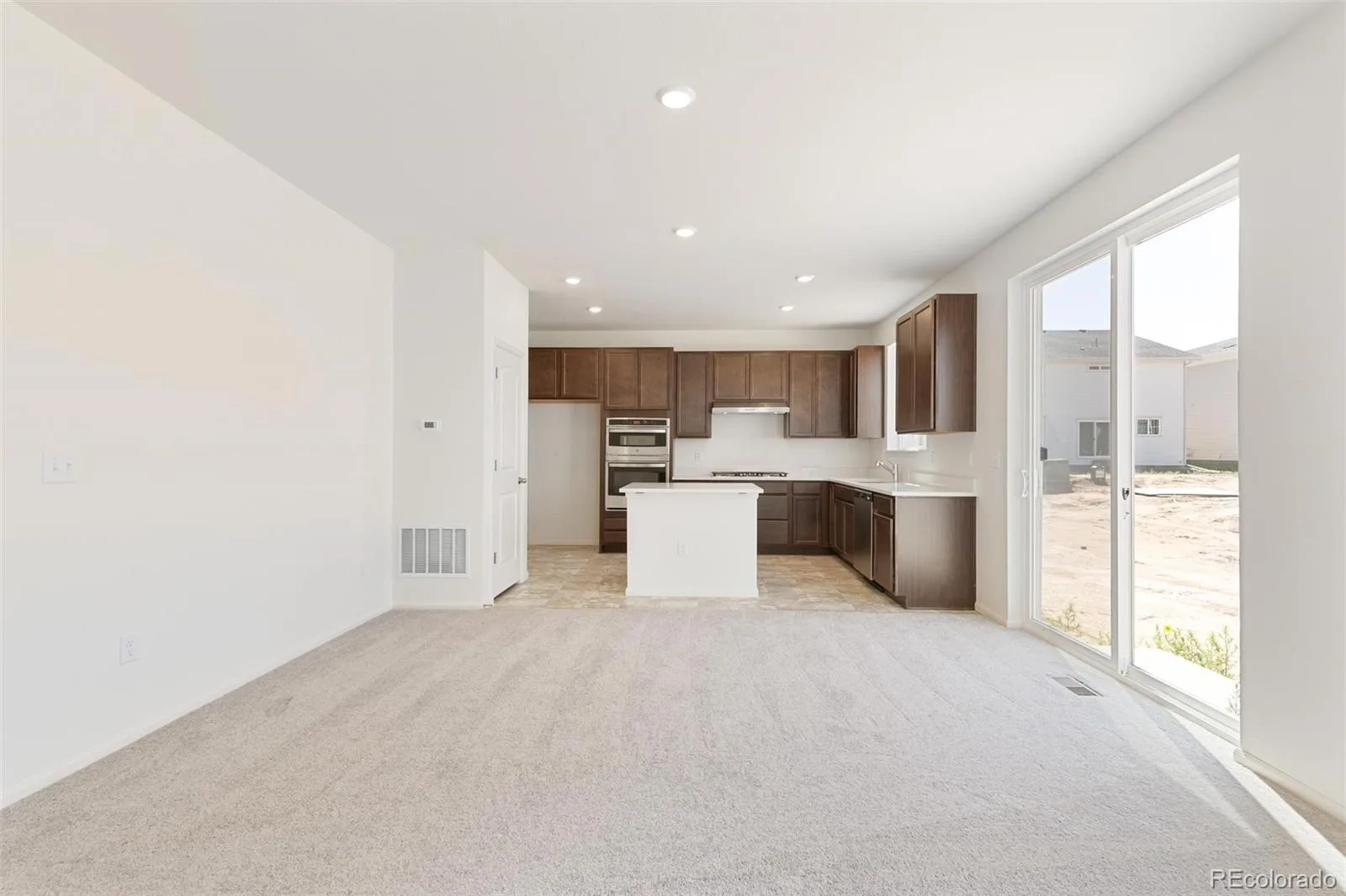 20474 E 57th Avenue Aurora CO 80019 | MLS #REC1575426 07312026231630 1600 7