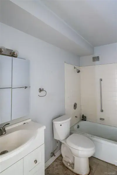 9625 E Center Avenue #8A Denver CO 80247 MLS #REC1577487 01302026210401 800 9