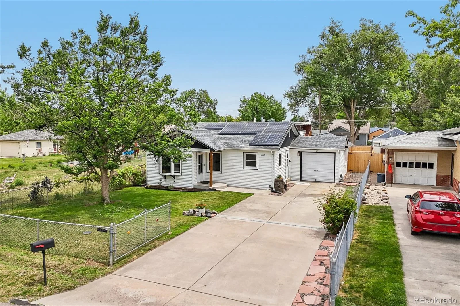 1240 Vance Street Lakewood CO 80214 MLS #REC1580646 06092026074235 1600 24