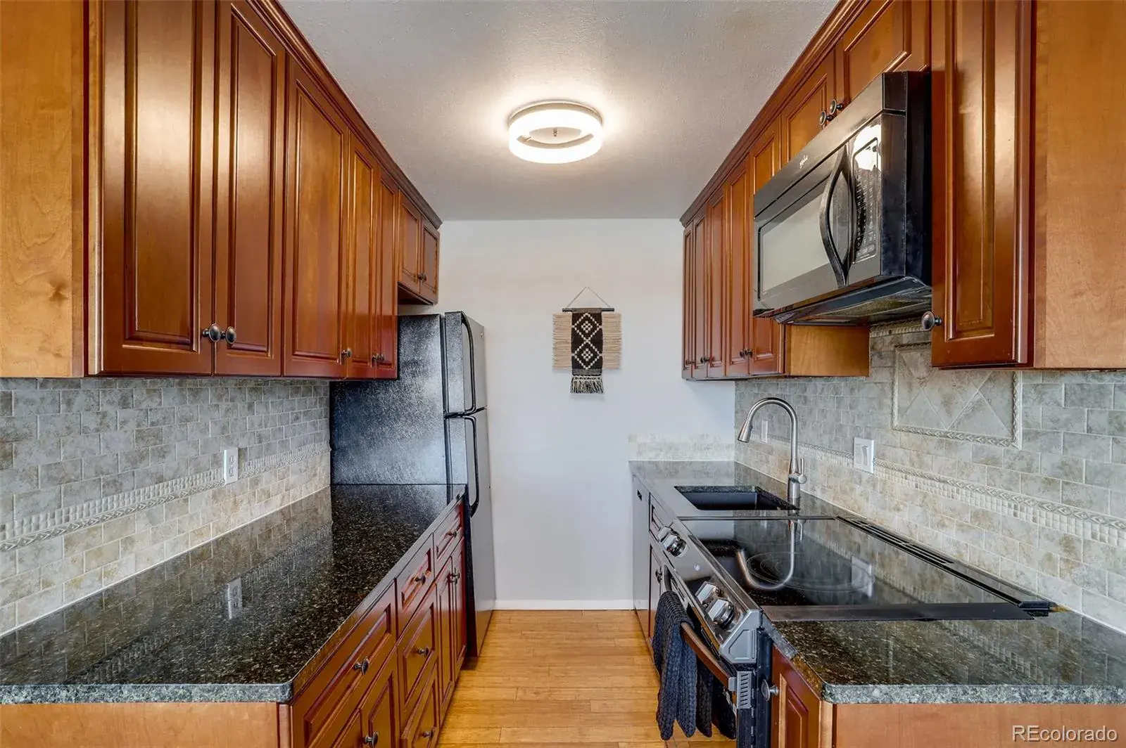 03052026062256 1600 40