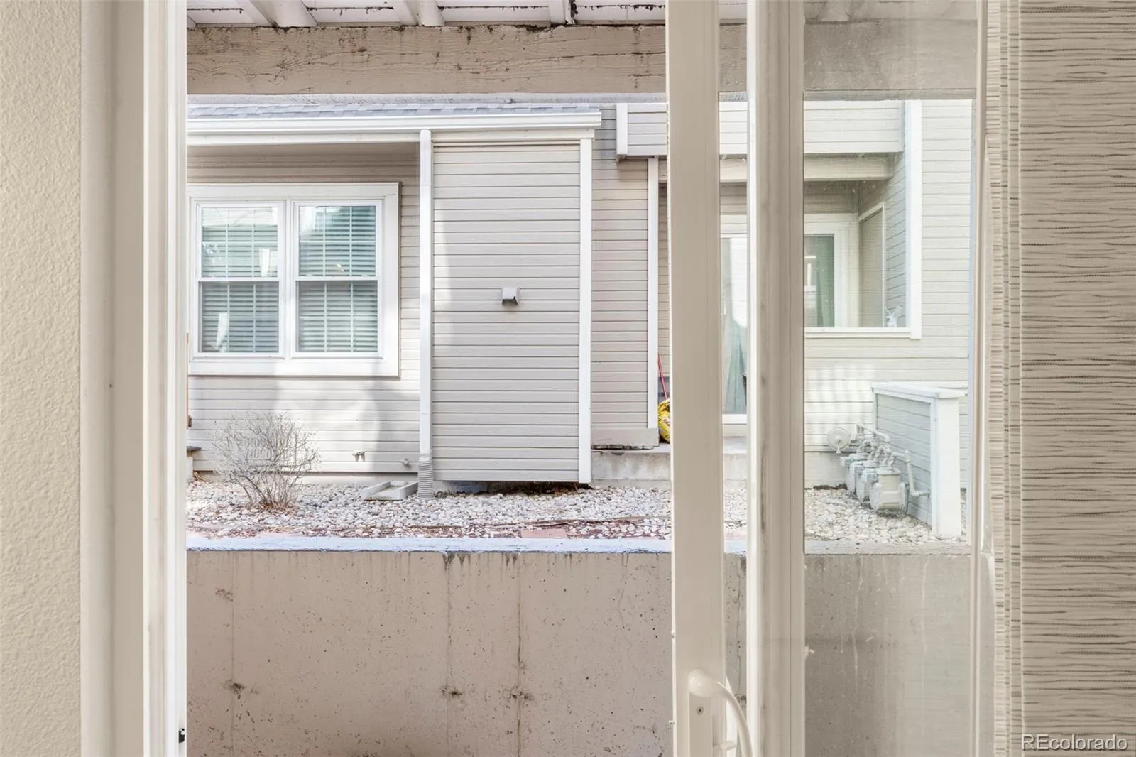 5702 W Asbury Place #102 Lakewood CO 80227 | MLS #REC1581261 05052026034402 1600 17