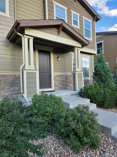 1279 S Dallas Court Denver CO 80247 | MLS #REC1583940 10012026180044 800 3