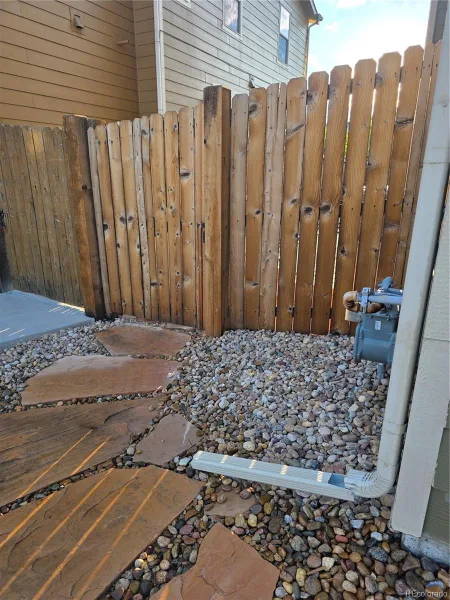 1279 S Dallas Court Denver CO 80247 | MLS #REC1583940 10012026180044 800 37