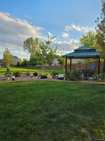 1279 S Dallas Court Denver CO 80247 | MLS #REC1583940 10012026180044 800 42