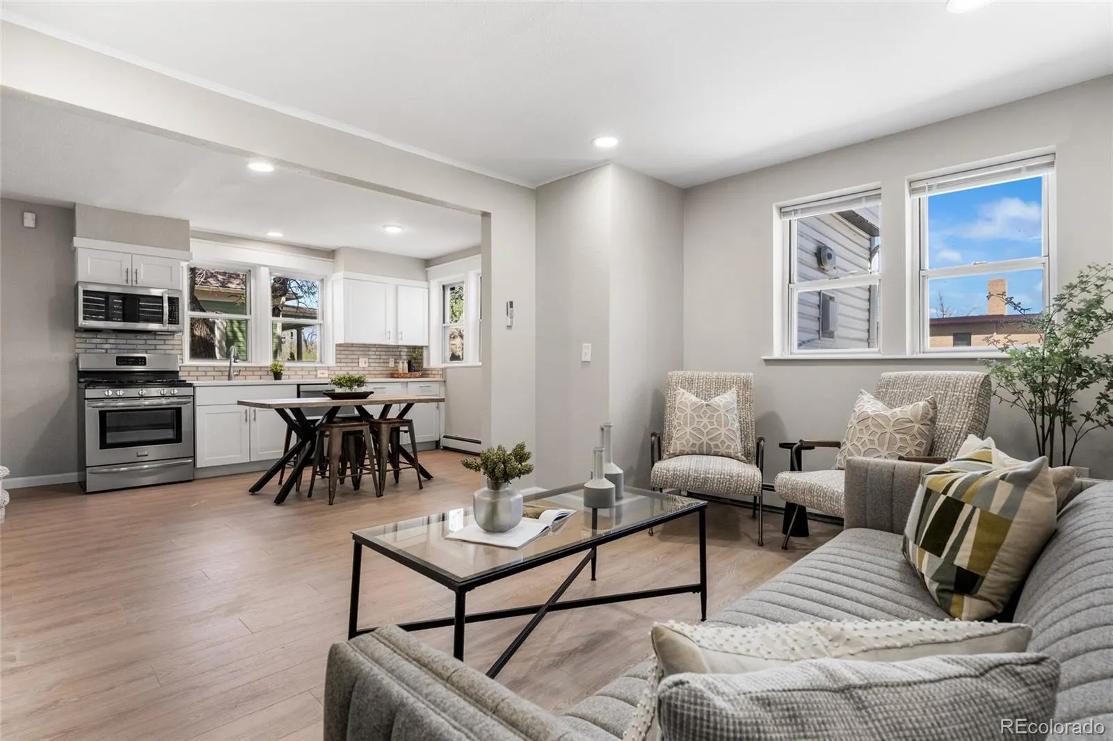 04072026162511 1600 12