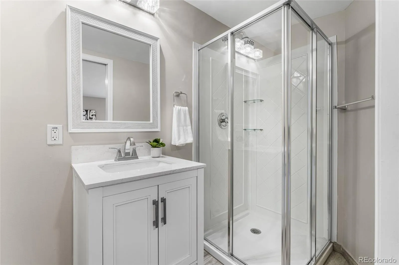 04072026162511 1600 22