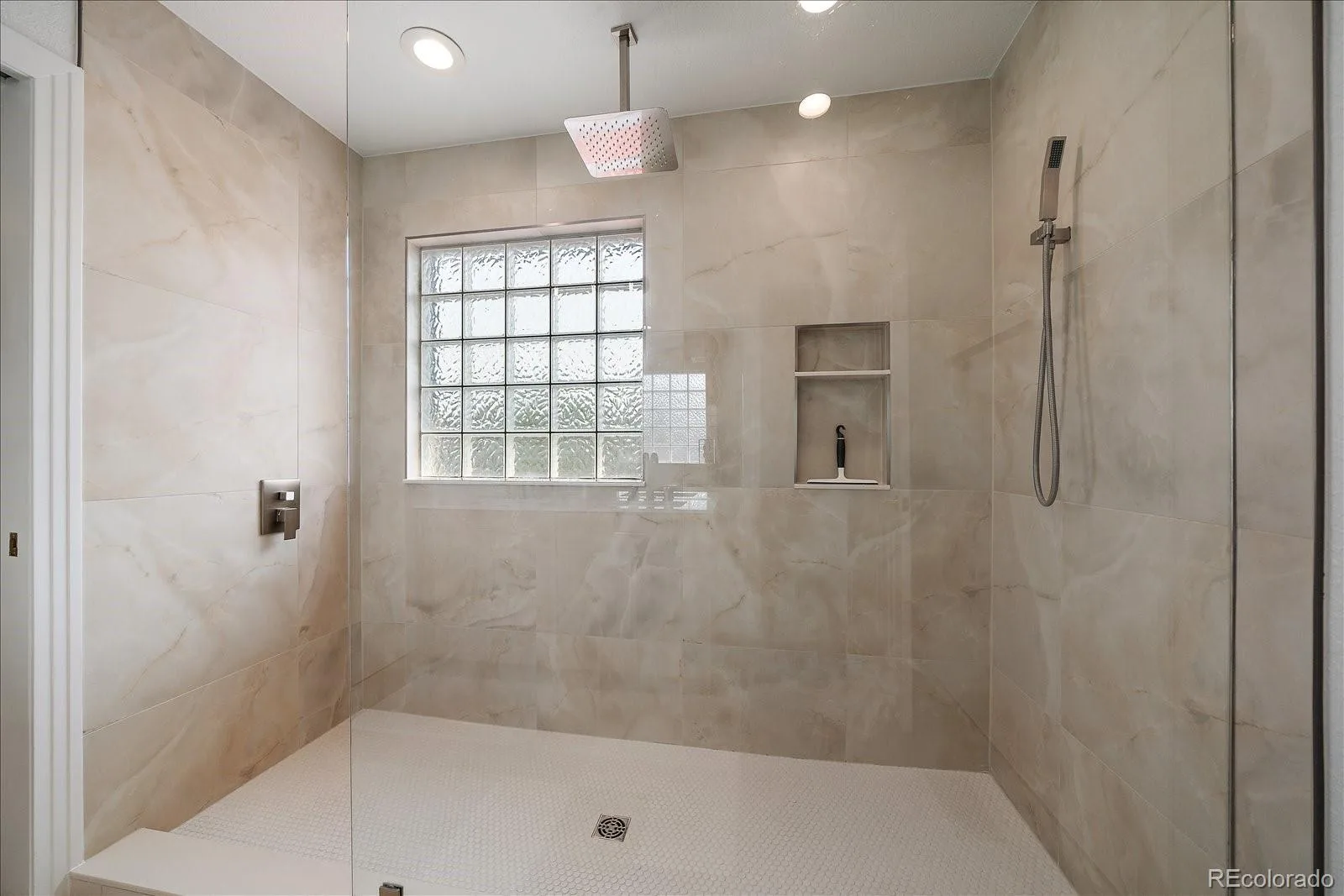 108 S Monroe Street Denver CO 80209 | MLS #REC1586666 08082026133319 1600 19