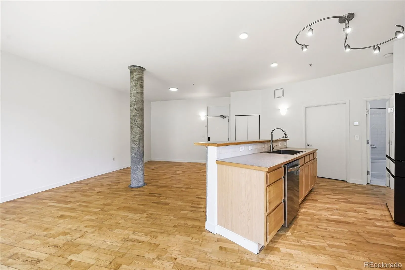 04172026205821 1600 6