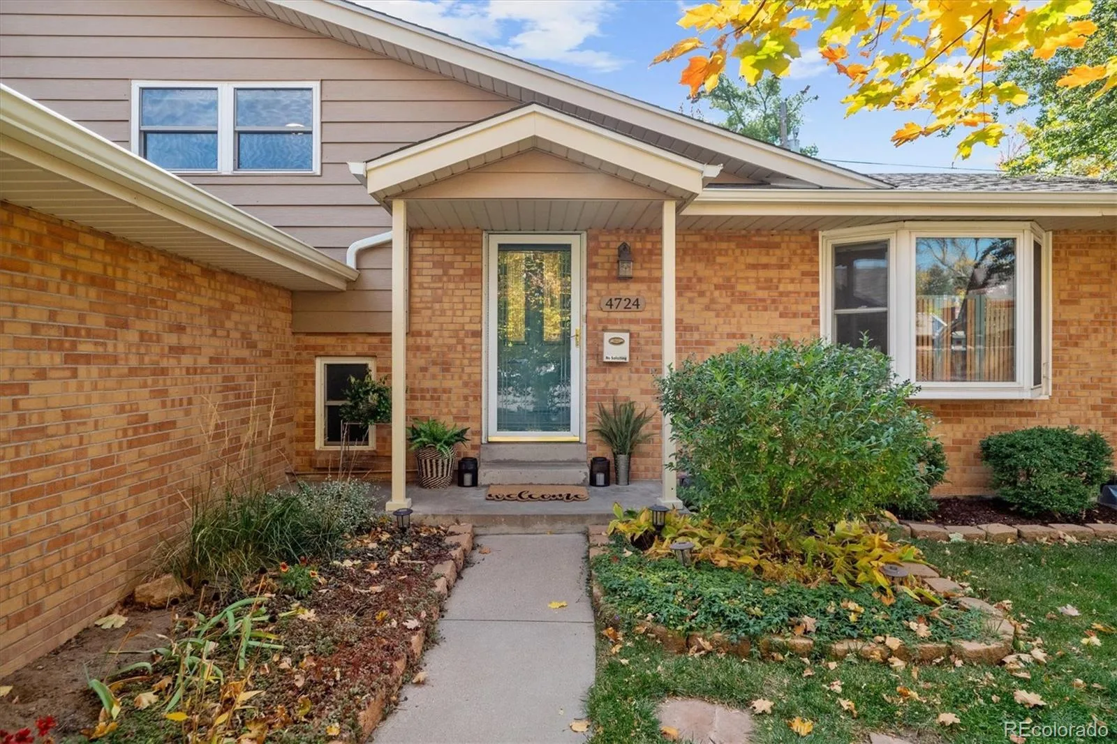 4724 W Tufts Circle Denver CO 80236 MLS #REC1587432 06102026000504 1600 1