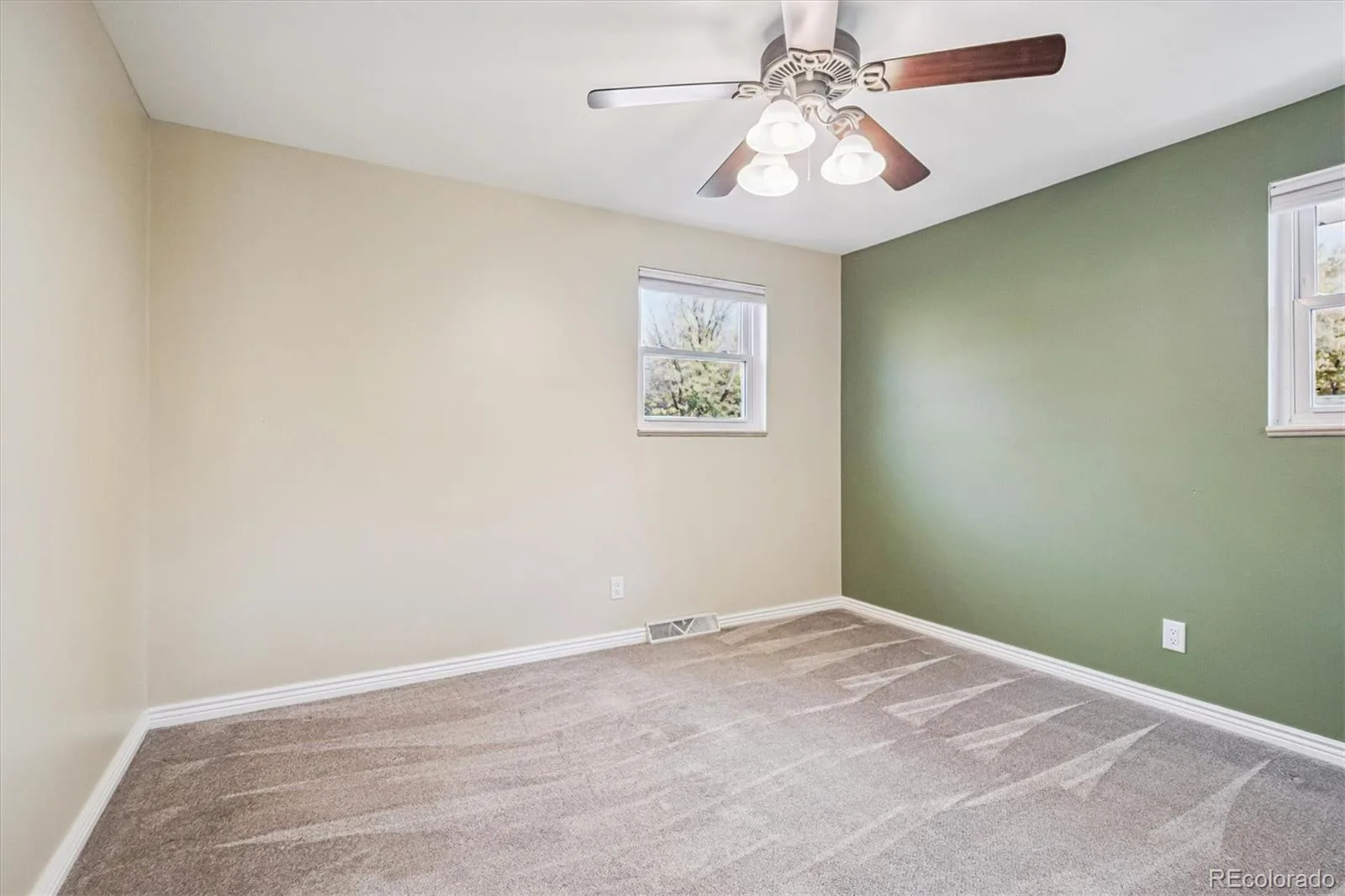 4724 W Tufts Circle Denver CO 80236 MLS #REC1587432 06102026000504 1600 13