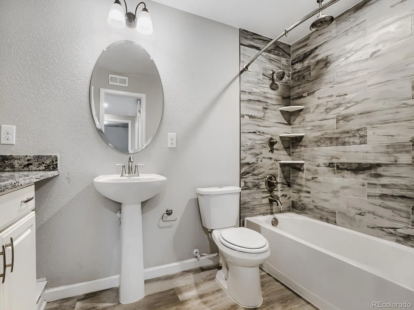 19740 E Idaho Avenue Aurora CO 80017 MLS #REC1588169 06042026140121 1600 18