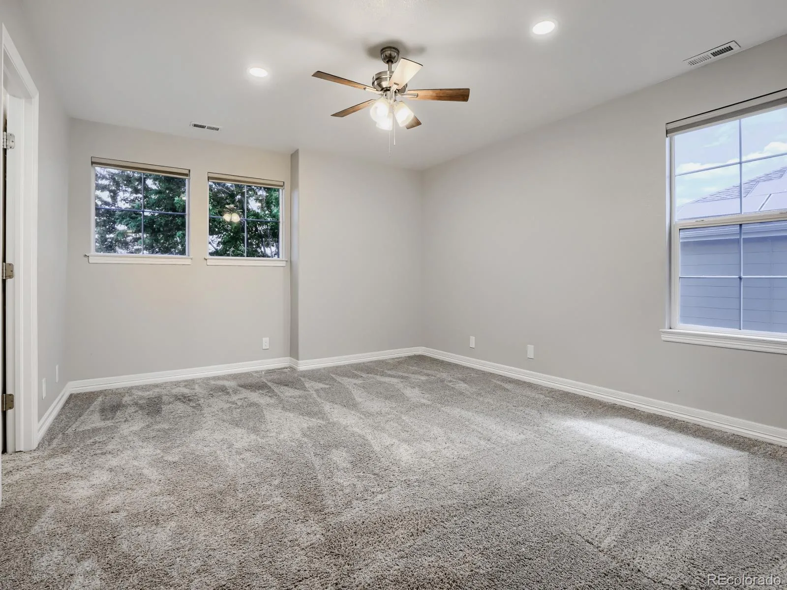 19740 E Idaho Avenue Aurora CO 80017 MLS #REC1588169 06042026140121 1600 21