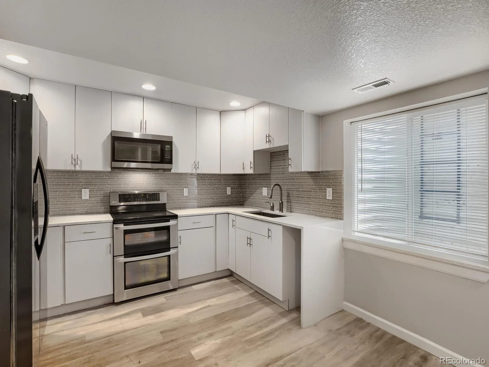 19740 E Idaho Avenue Aurora CO 80017 MLS #REC1588169 06042026140121 1600 8