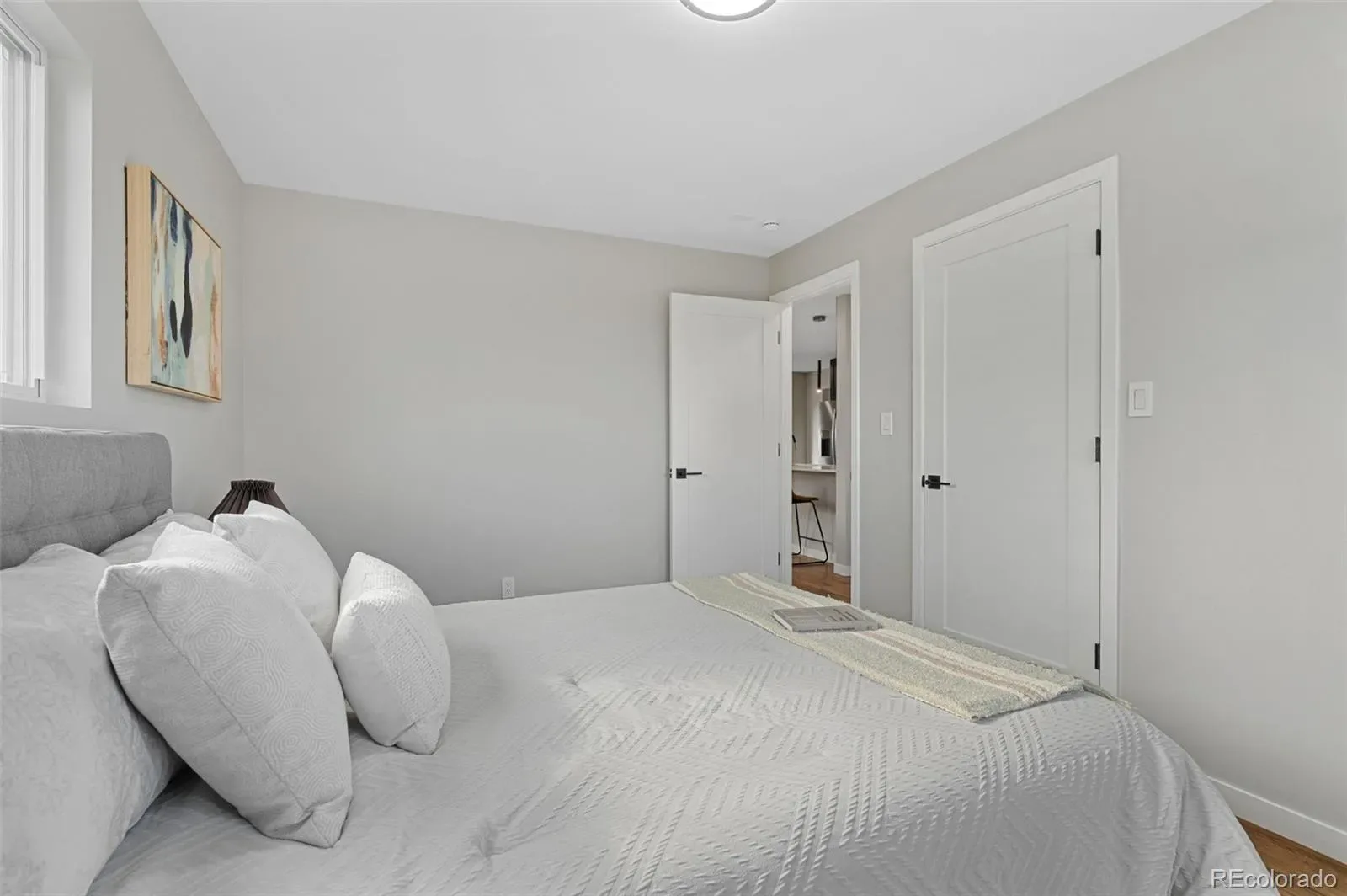 03272026004211 1600 18