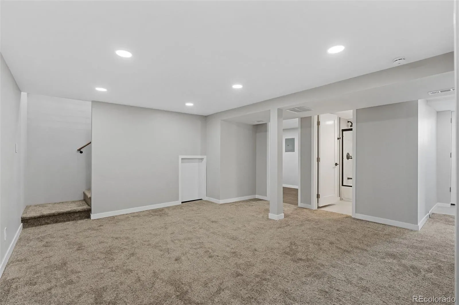 03272026004211 1600 22