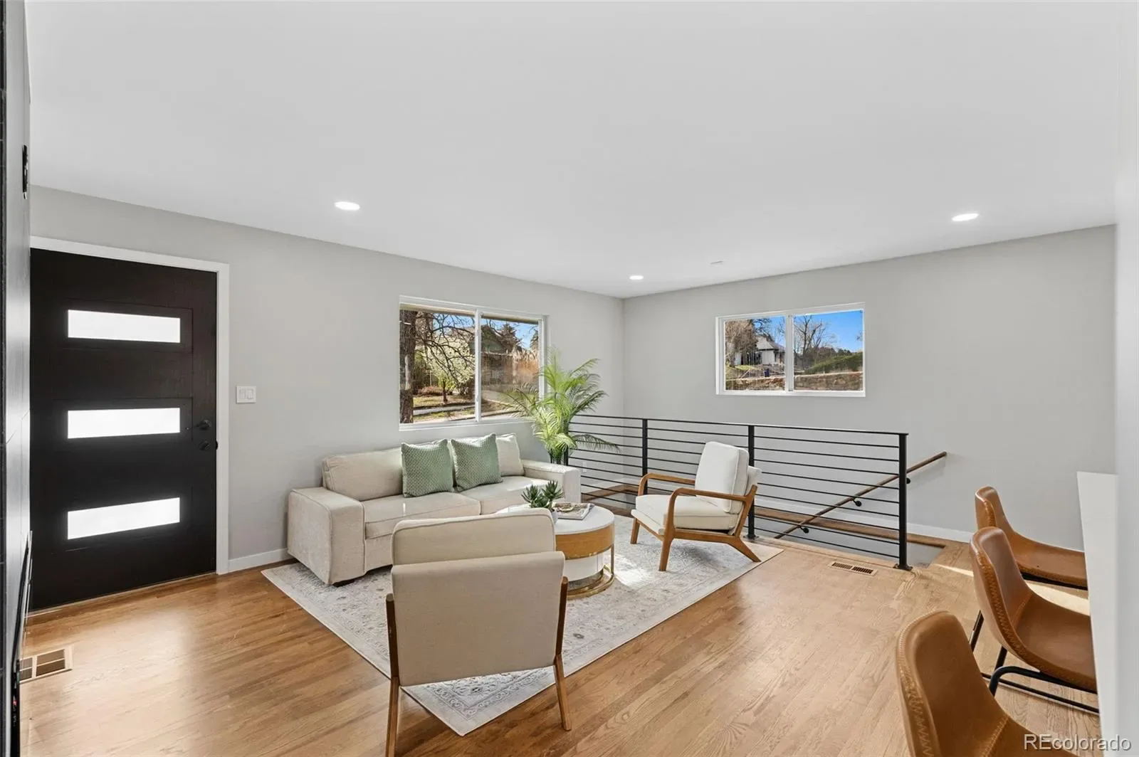 03272026004211 1600 3