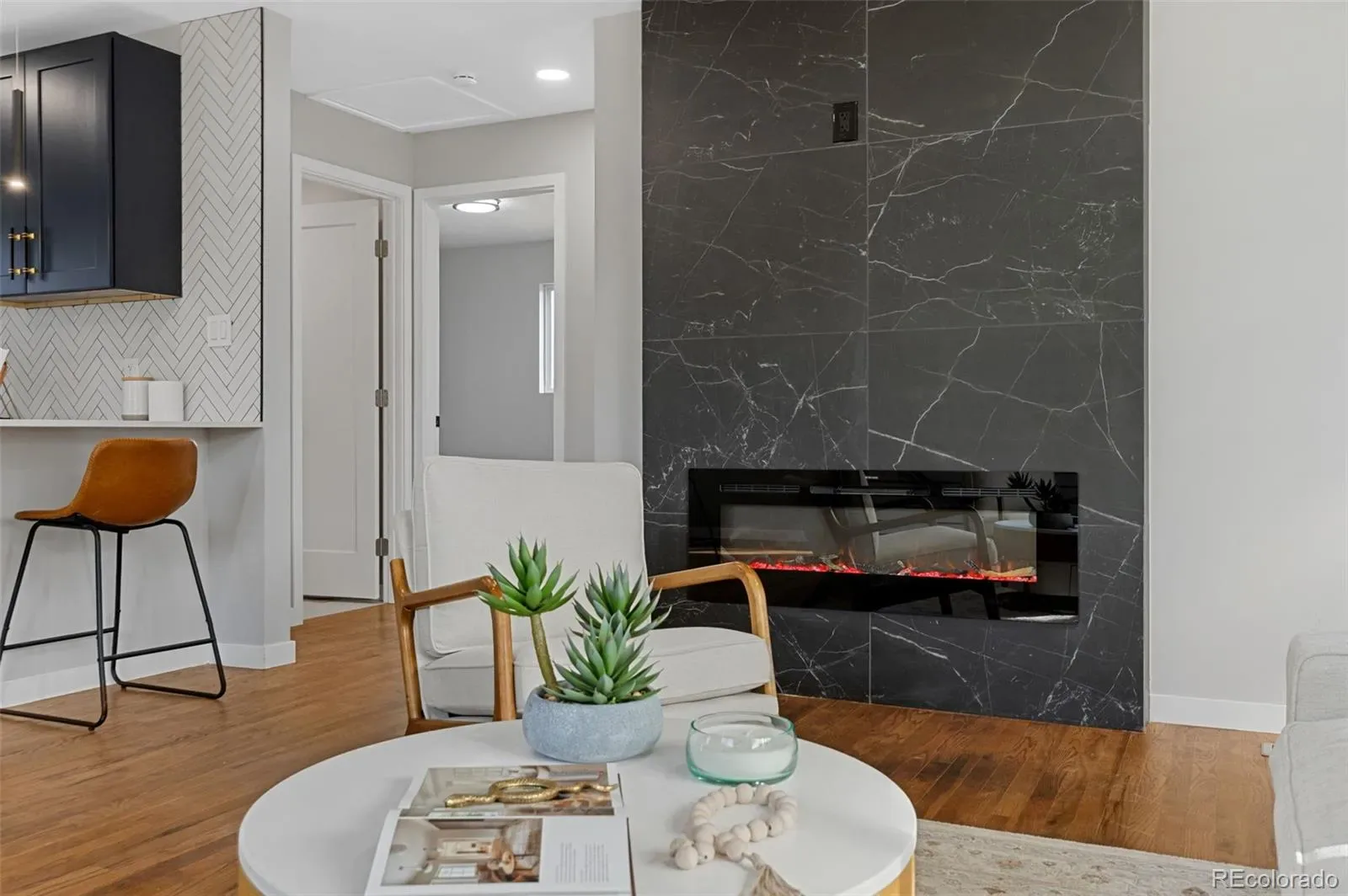 03272026004211 1600 7